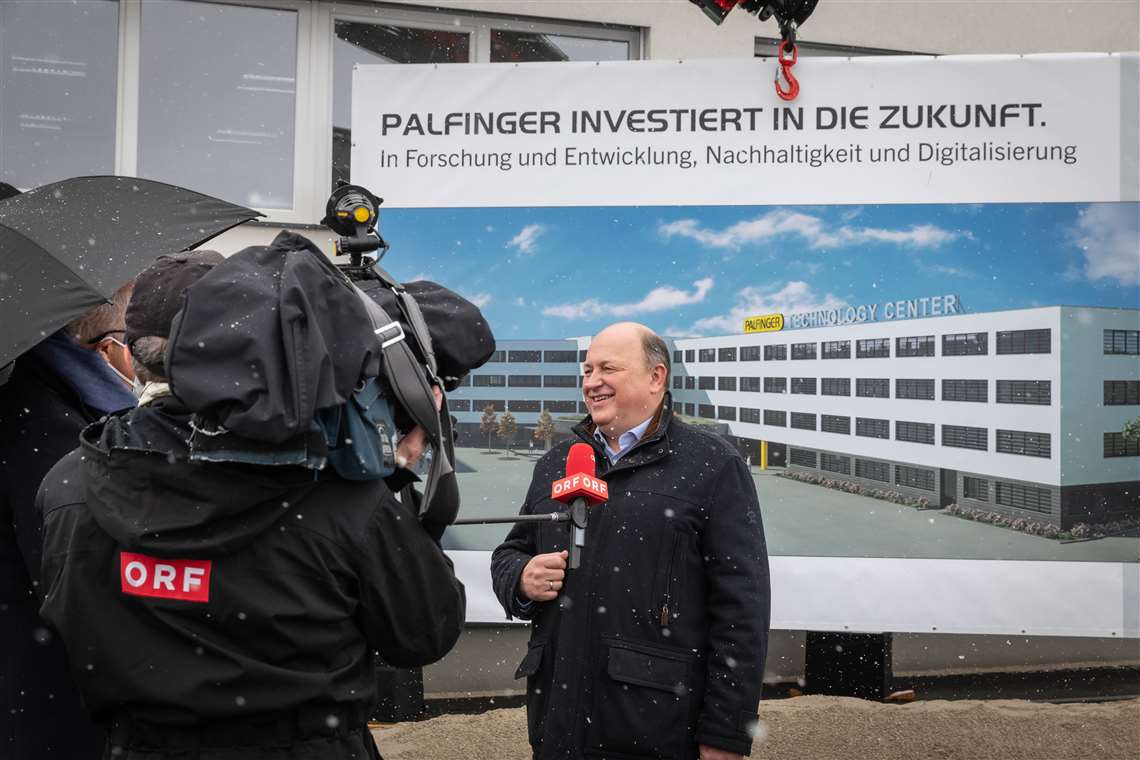 Andreas Klauser, Palfinger CEO, speaking at the groundbreaking ceremony for the new R&D centre