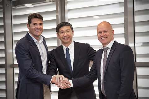 Left to right: Francisco Gracia, President and CEO of Himoinsa; Tetsuya Yamamoto, Chief Operating Officer (COO) and representative Director of Yanmar Holdings; Peter Aarsen, Chief Executive Officer of Yanmar Energy System International. 